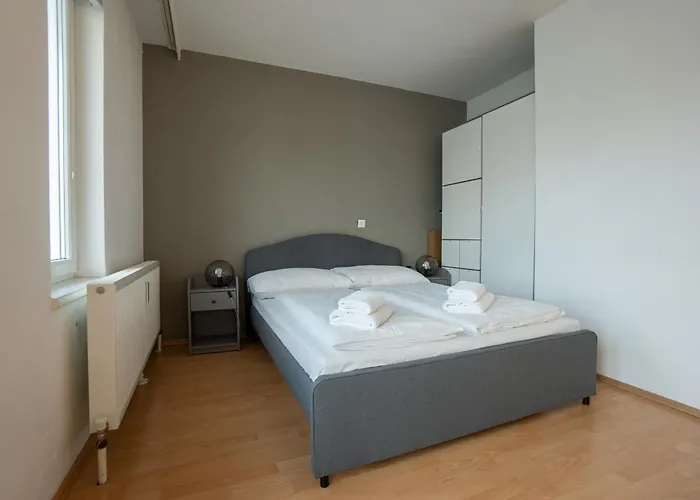 With A Private Terrace Located Right Near Belvedere Castle, 15 Minutes Away From Stephansdom * Vienna