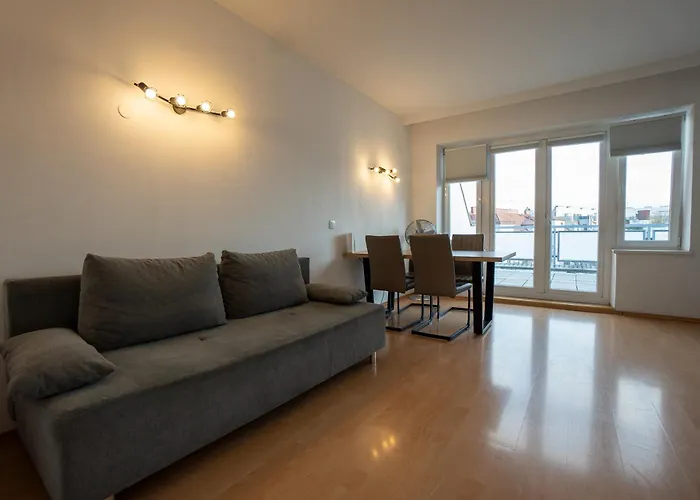 With A Private Terrace Located Right Near Belvedere Castle, 15 Minutes Away From Stephansdom Vienna